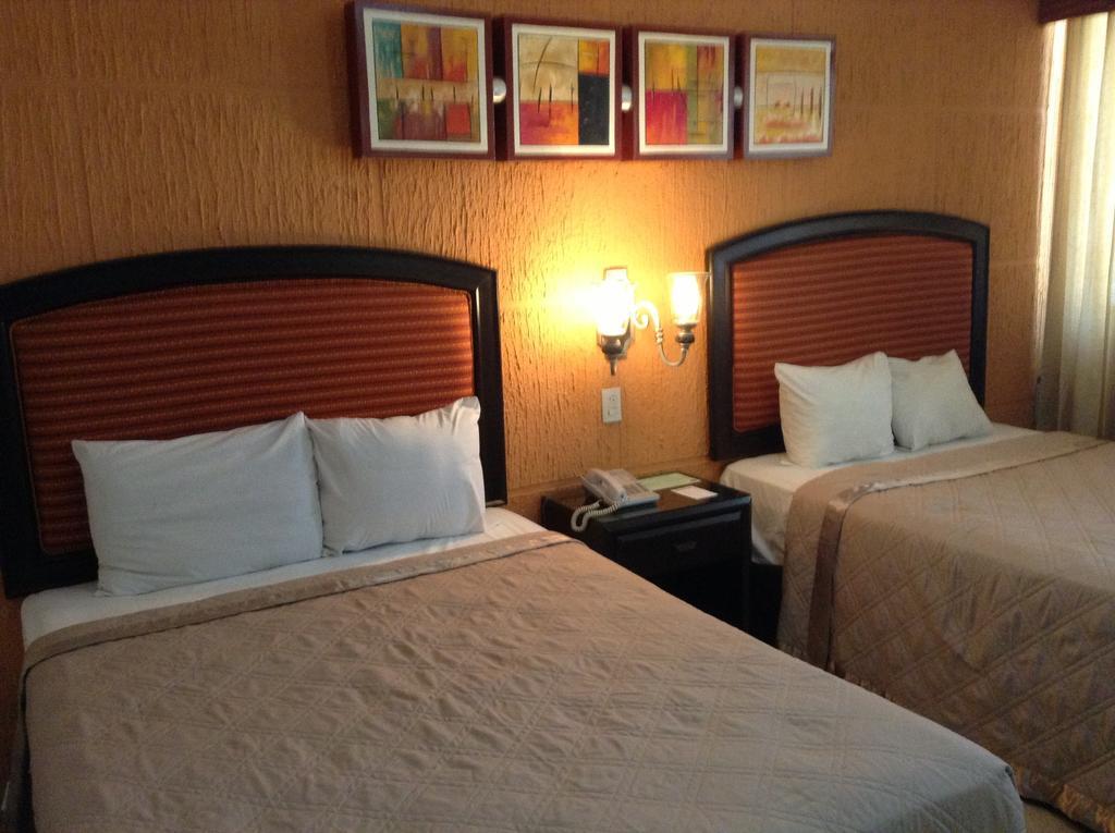 Eh Ejecutivo Urban Hotel Тепик Екстериор снимка