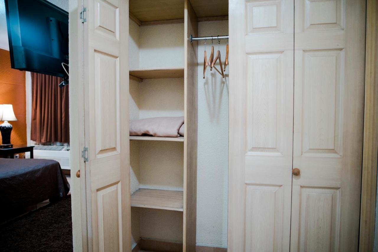 Eh Ejecutivo Urban Hotel Тепик Екстериор снимка