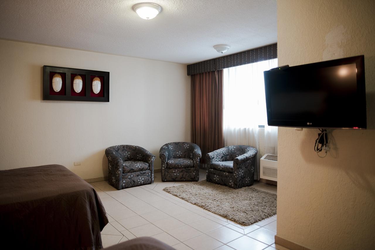 Eh Ejecutivo Urban Hotel Тепик Екстериор снимка